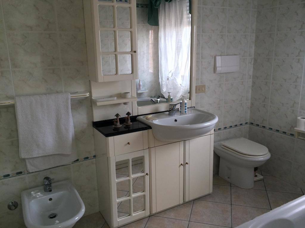 B&B Mirella Citta Sant'Angelo Room photo