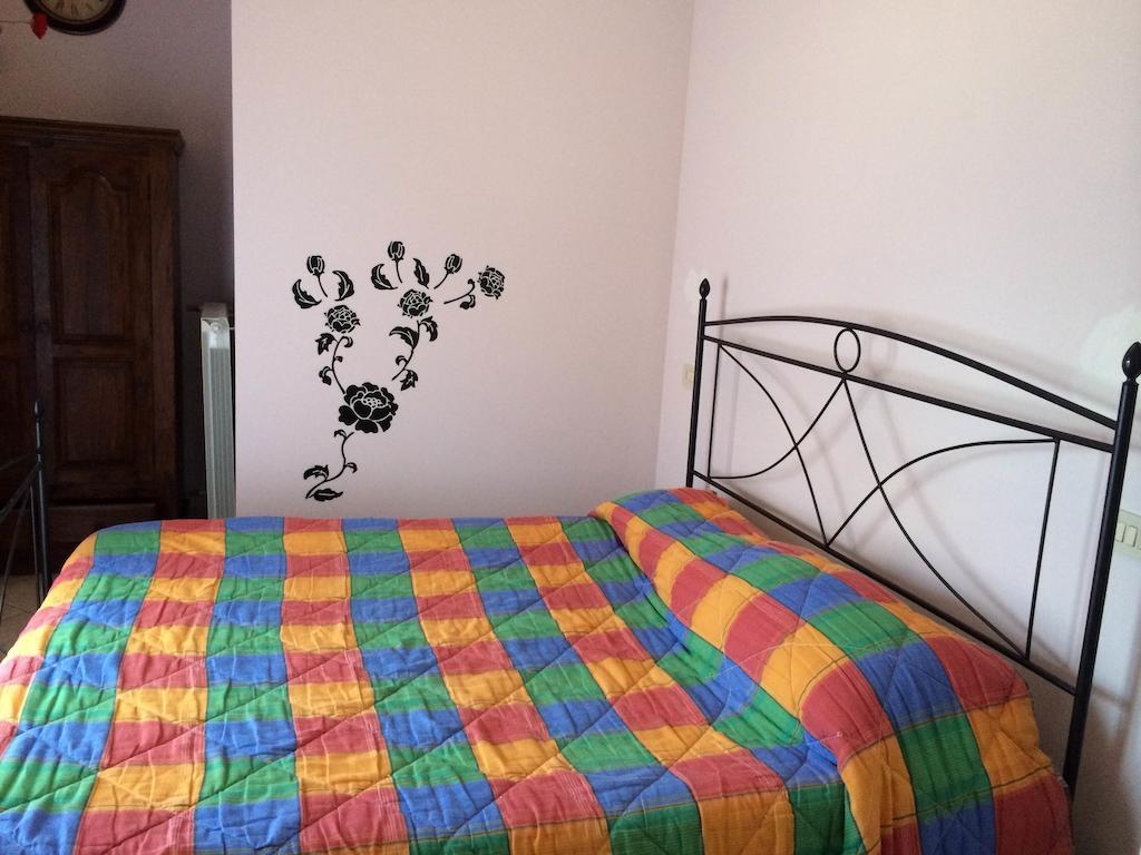 B&B Mirella Citta Sant'Angelo Room photo